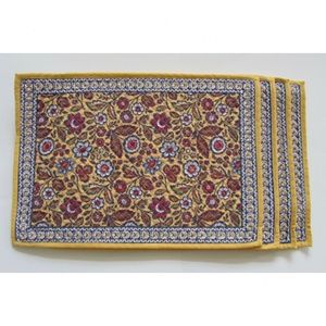 Williams Sonoma French placemats (4) and napkins (12)